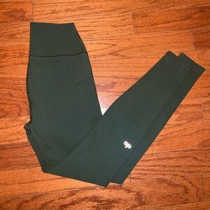 Alo Leggings